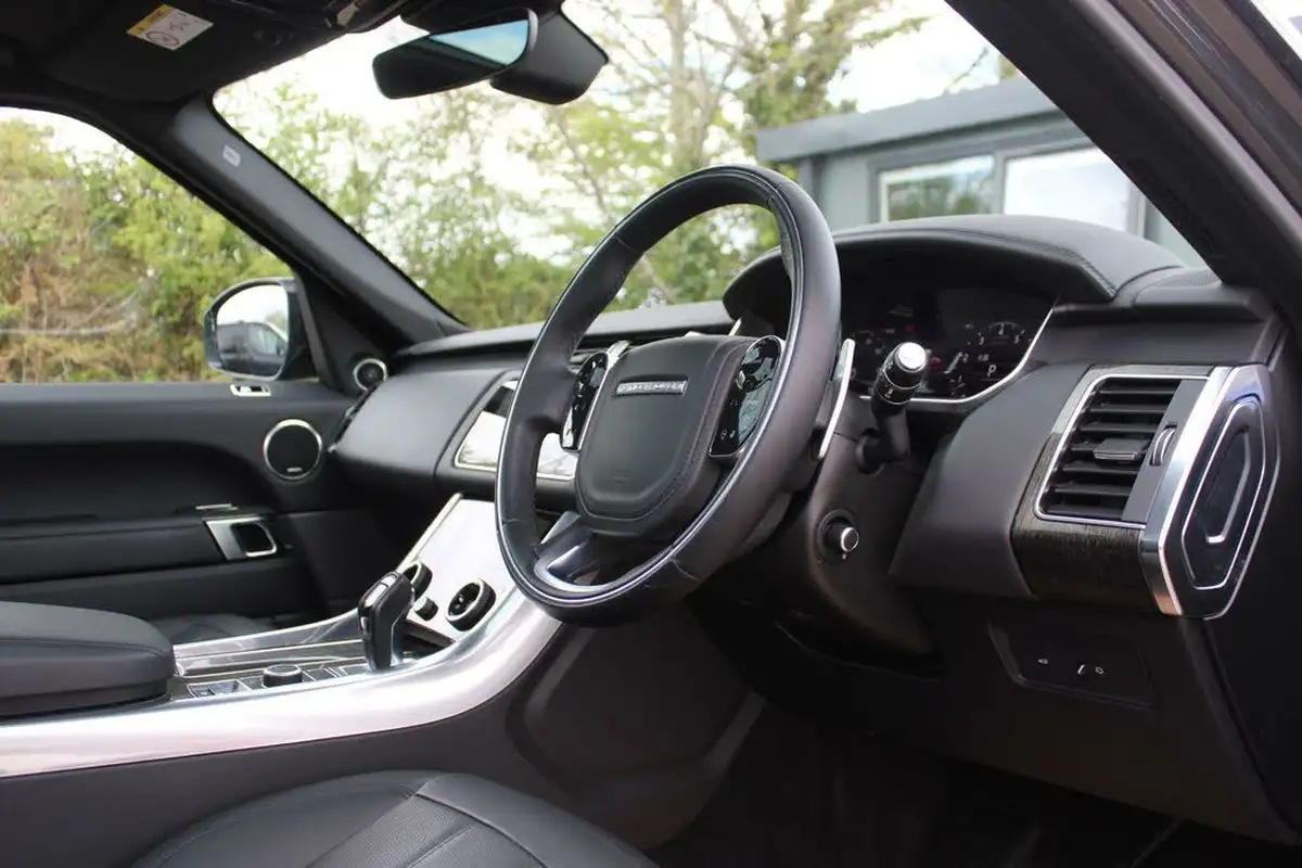 2018-land-rover-range-rover-sport-30-v6-hse-dynamic-big-4