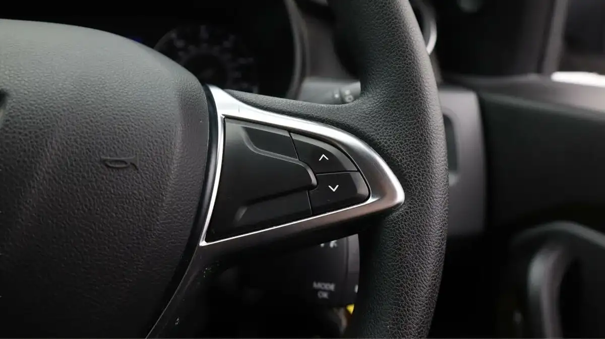 2019-dacia-duster-16-sce-essential-big-23