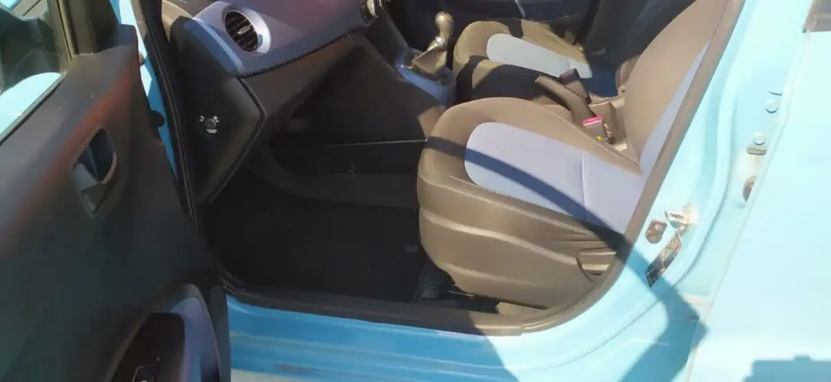 2014-hyundai-i10-10-se-big-29
