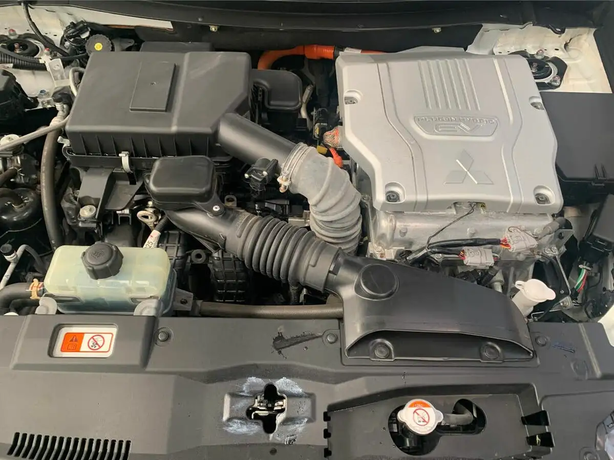 2021-mitsubishi-outlander-24-dynamic-phev-big-33