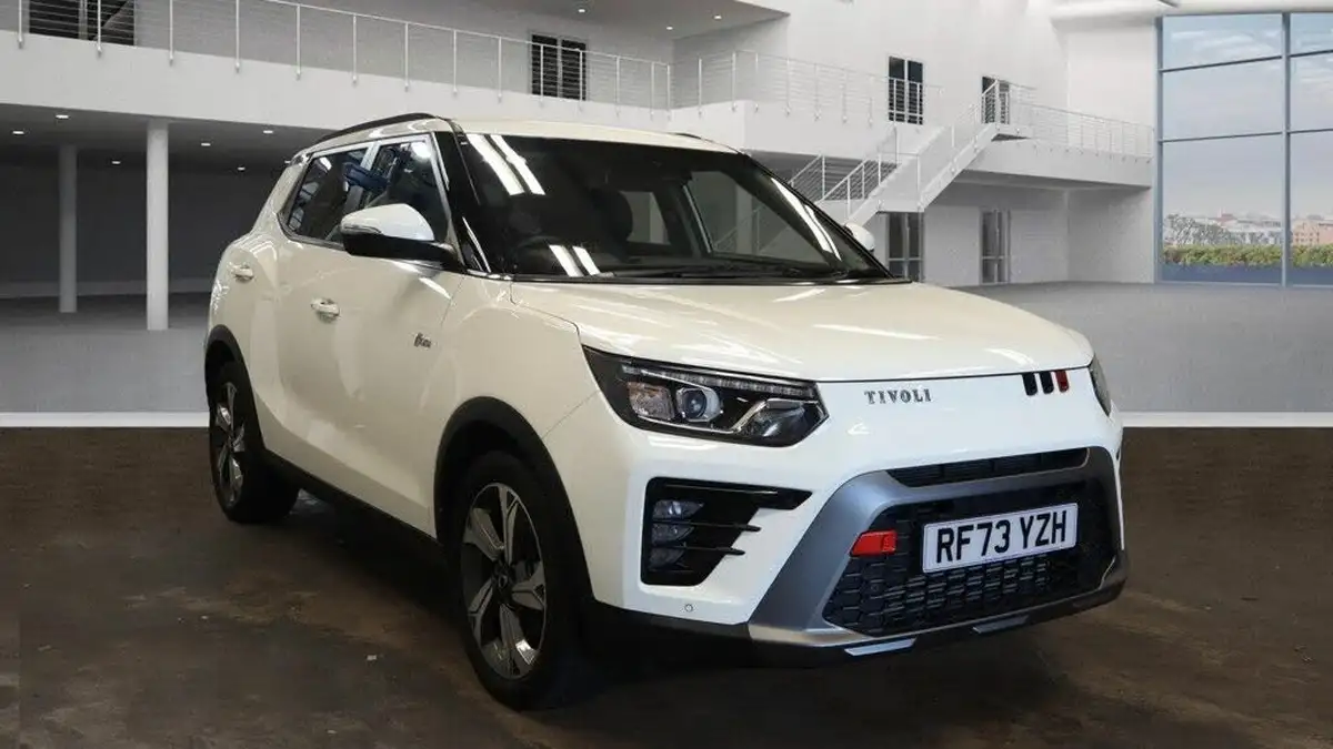 2024-kgm-ssangyong-tivoli-15-k40-big-0