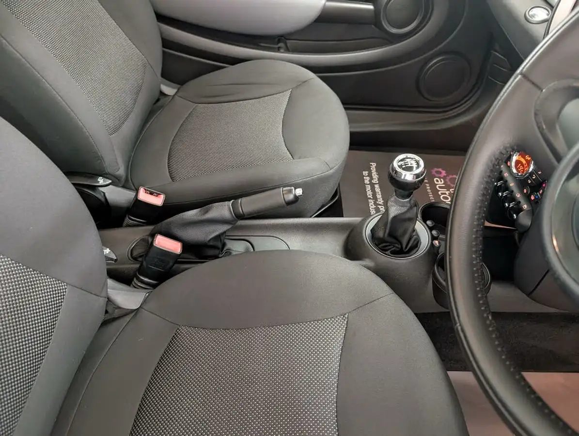 2011-mini-clubman-16-one-big-45