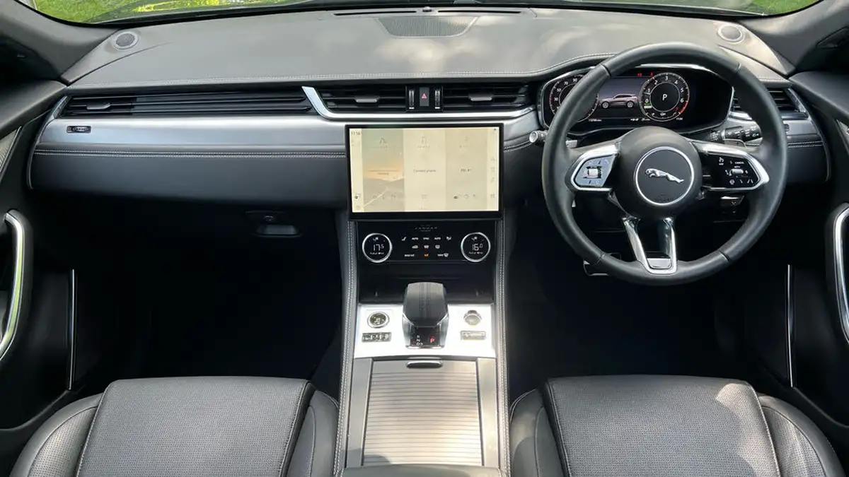2023-jaguar-f-pace-20-p250-r-dynamic-se-black-big-8