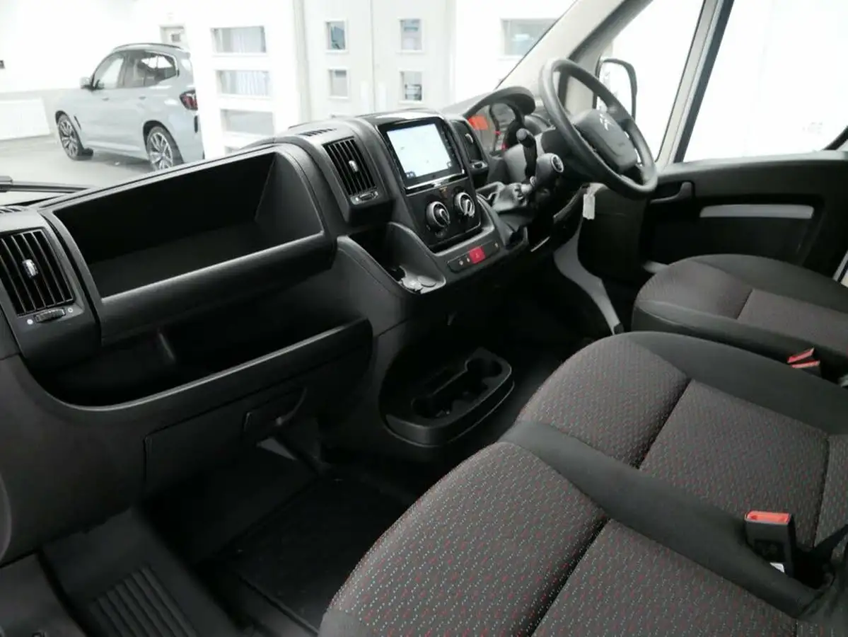 2023-citroen-relay-22bluehdi-35-l3h2-enterprise-edition-panel-big-14