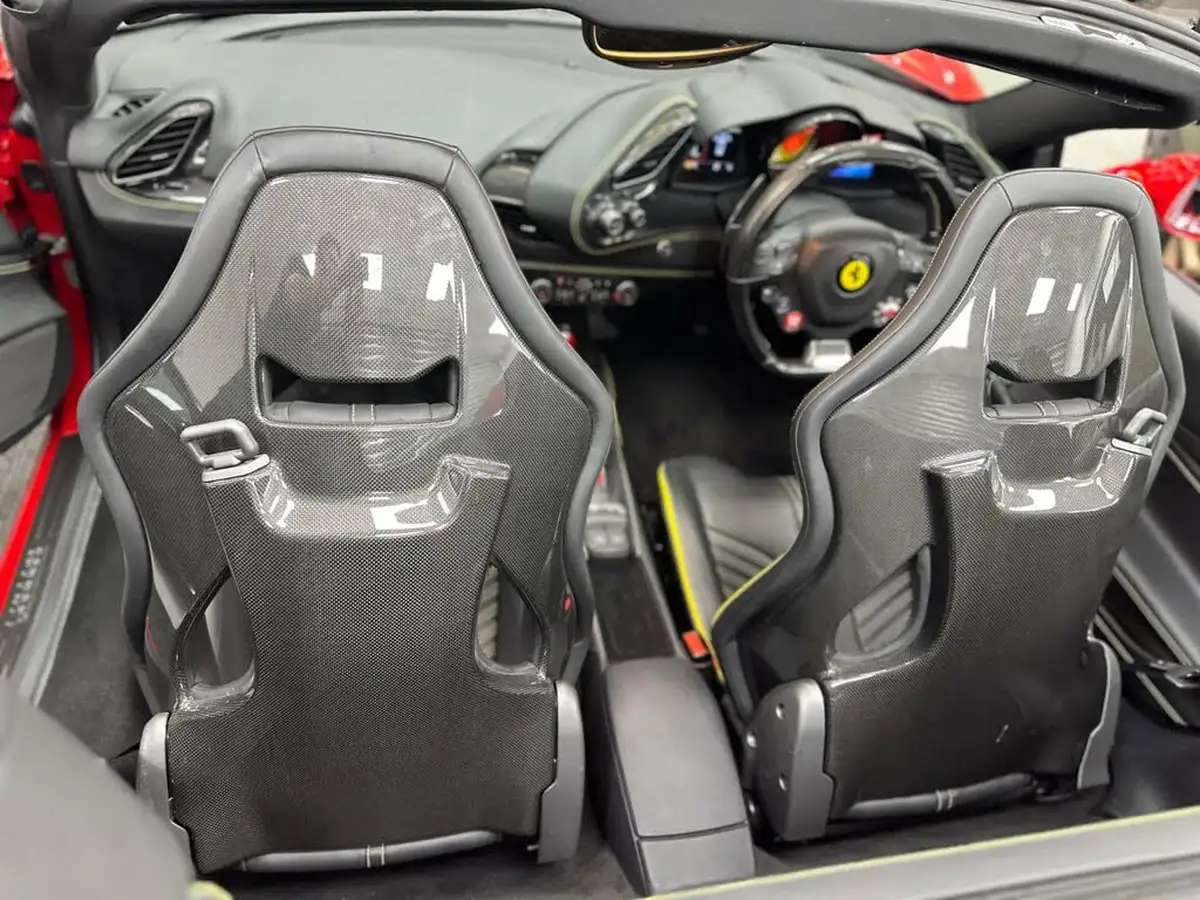 2018-ferrari-488-39-488-spider-big-31
