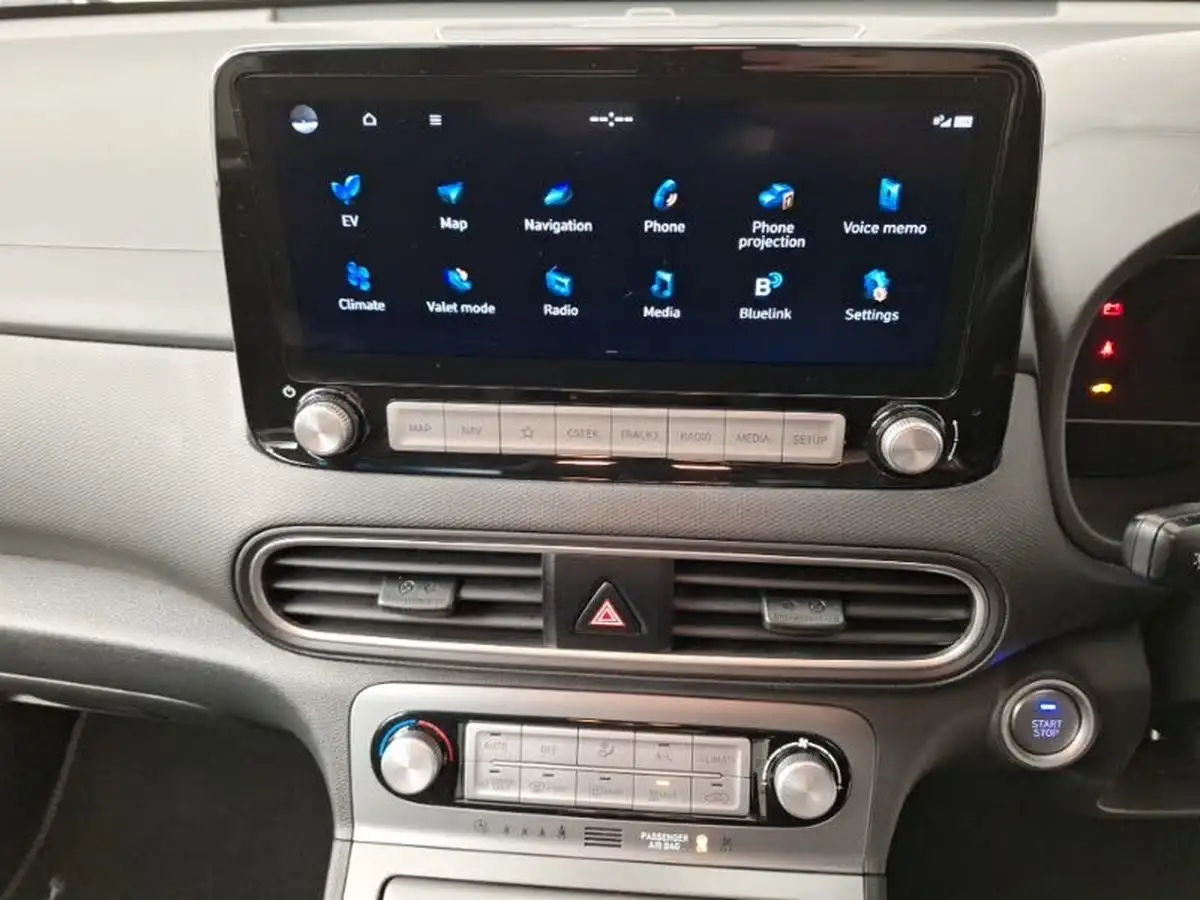 2020-hyundai-kona-e-premium-204ps-big-9