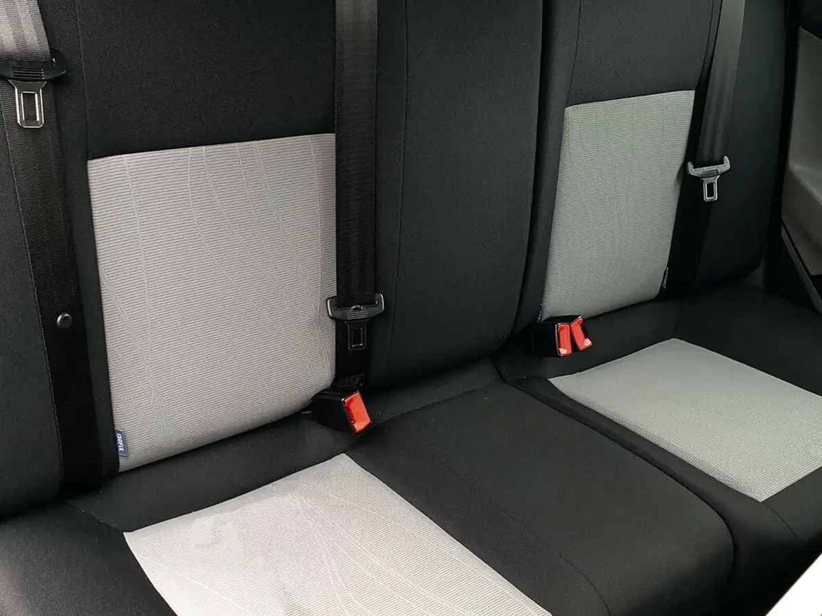2013-seat-ibiza-14-toca-16v-85ps-hatchback-5d-big-9
