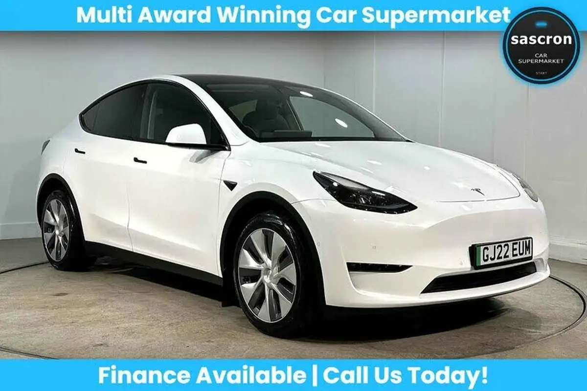 2022-tesla-model-y-e-long-range-big-0