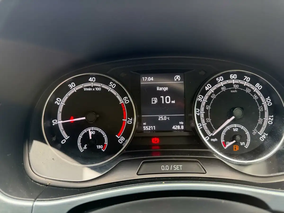 2019-skoda-fabia-10-tsi-se-95ps-ss-hatchback-big-15