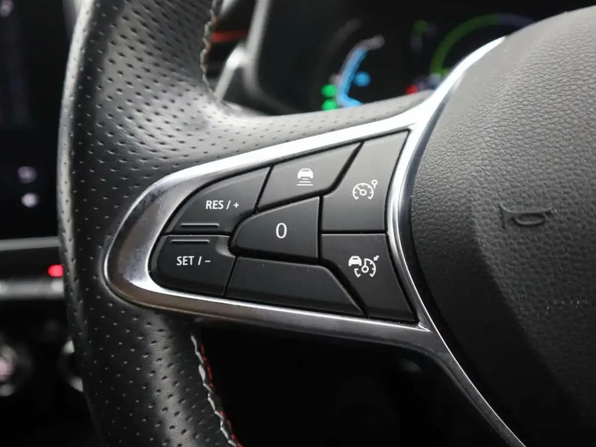 2021-renault-arkana-16-rs-line-big-20