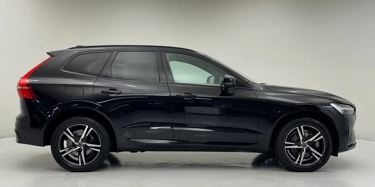2021-volvo-xc60-20td-b4-r-design-awd-big-3
