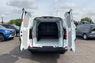 2025-volkswagen-transporter-20tdi-t30-commerce-plus-bmt-swb-150pseu6e-small-31