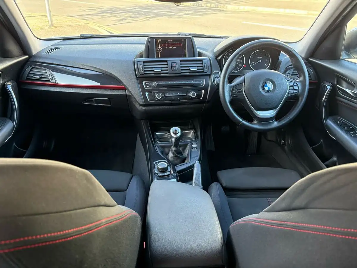 2011-bmw-1-series-20td-120d-sport-hatchback-5d-big-15