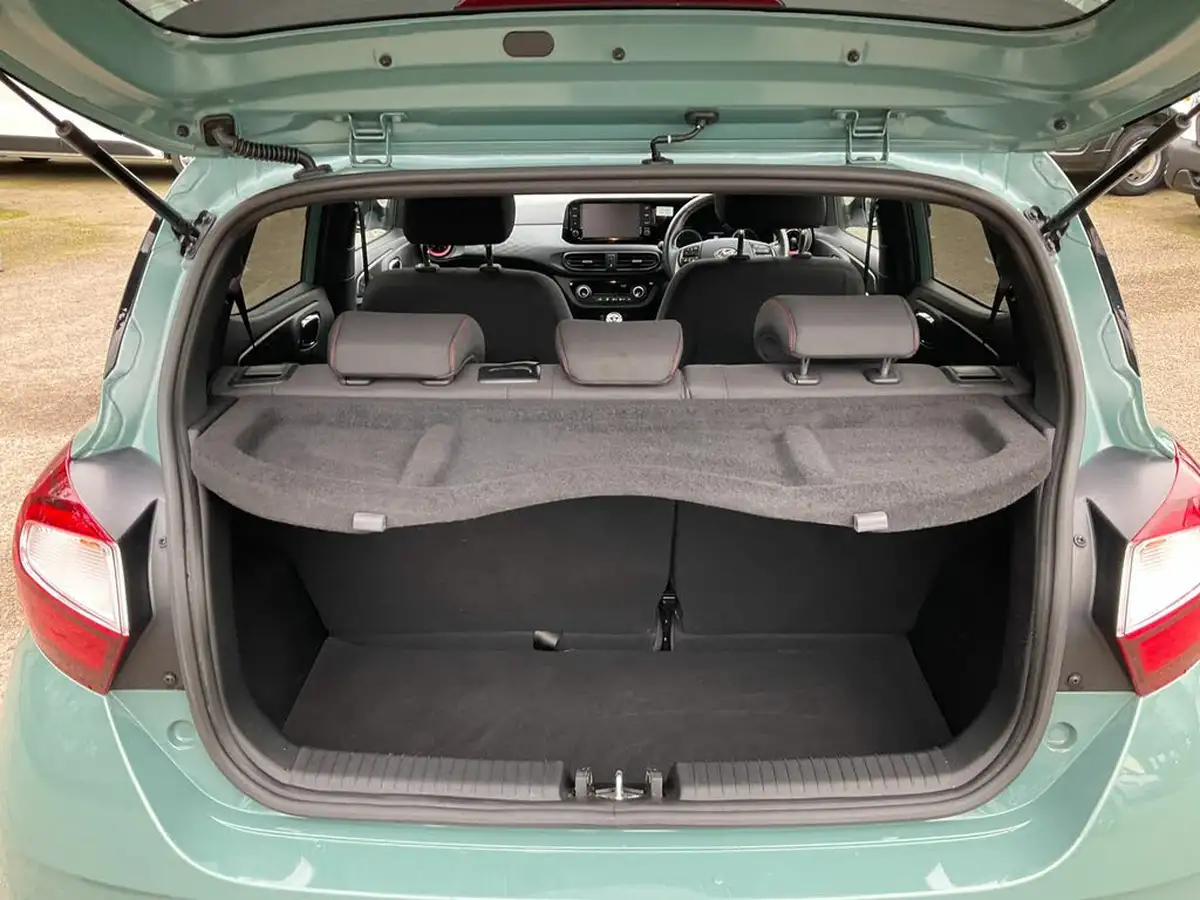 2023-hyundai-i10-10-t-gdi-n-line-big-13