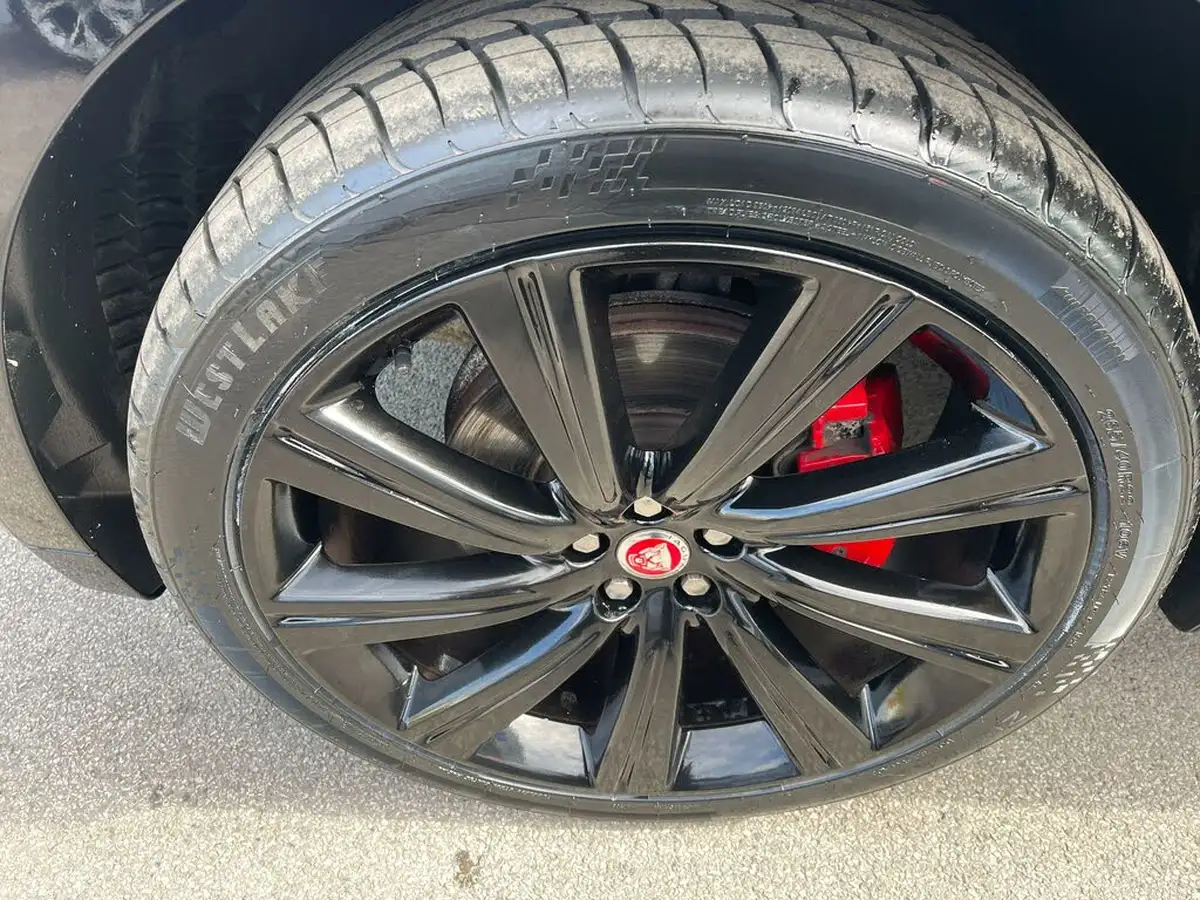 2016-jaguar-f-pace-30td-s-big-33