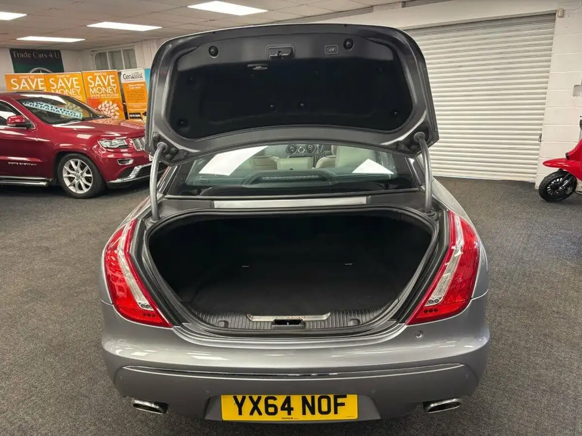 2014-jaguar-xj-series-30td-xj-portfolio-swb-auto-big-59
