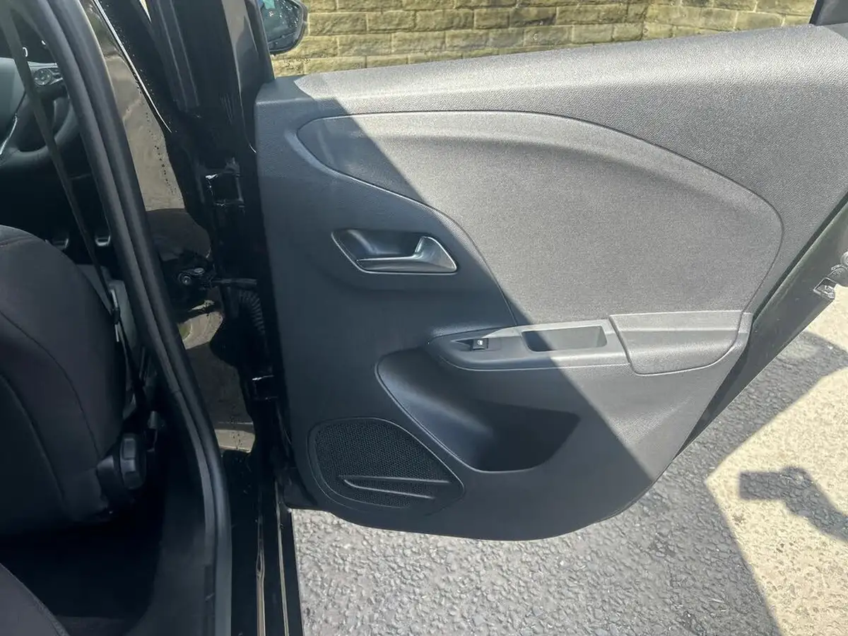 2023-vauxhall-corsa-12-turbo-gs-100ps-big-39