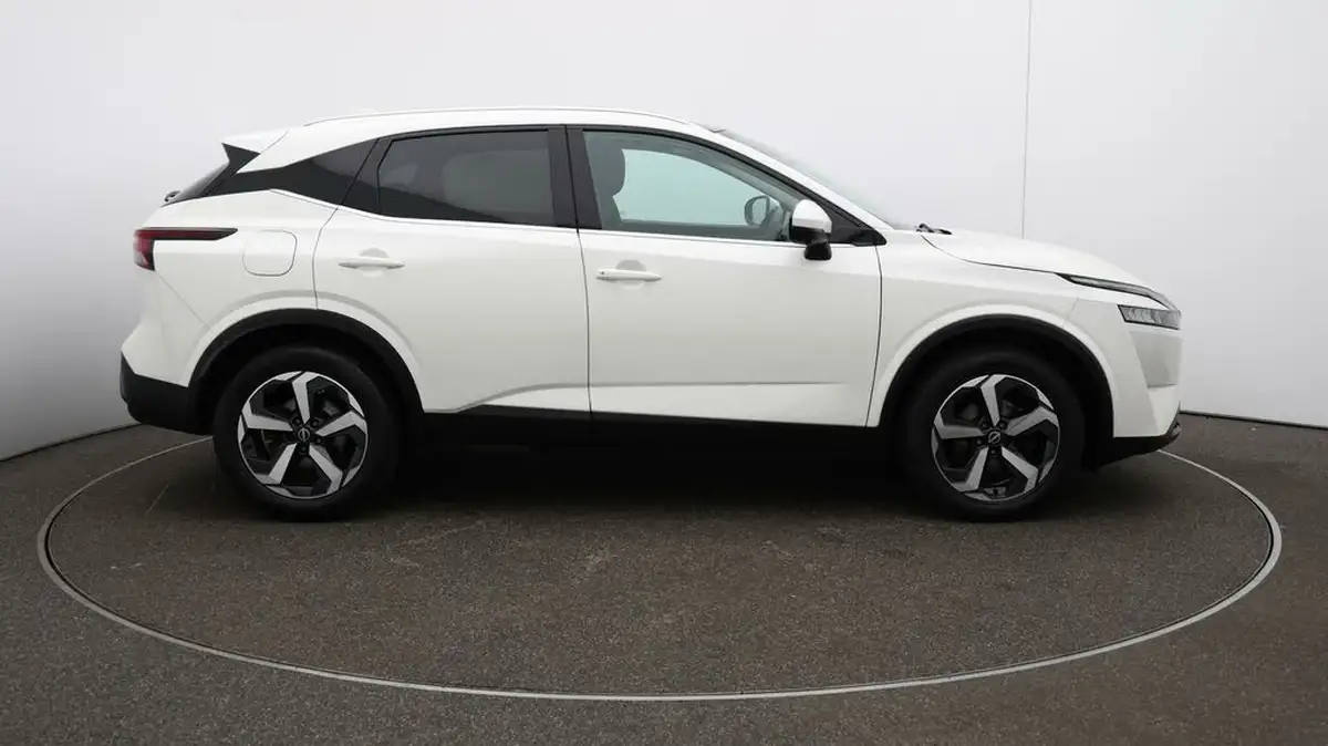 2022-nissan-qashqai-13-dig-t-n-connecta-140ps-big-41