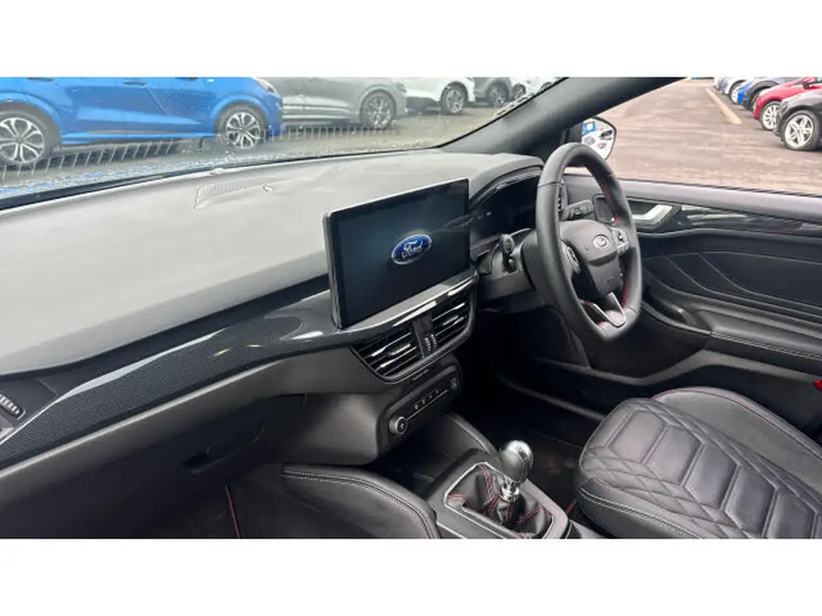 2022-ford-focus-10t-st-line-vignale-155ps-hybrid-mhev-hatchback-big-8