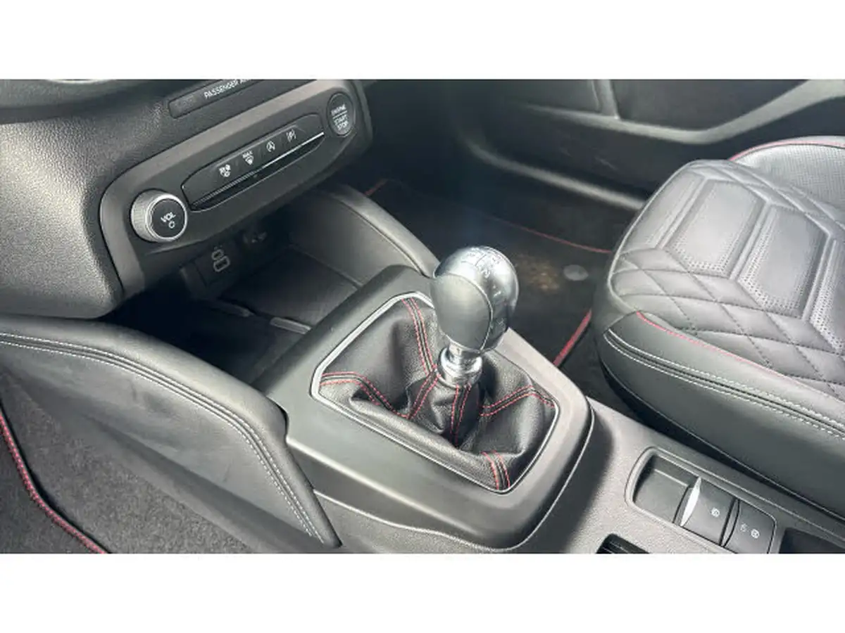 2022-ford-focus-10t-st-line-vignale-155ps-hybrid-mhev-hatchback-big-12