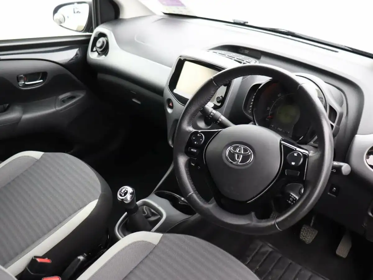 2019-toyota-aygo-10-vvt-i-x-press-big-10