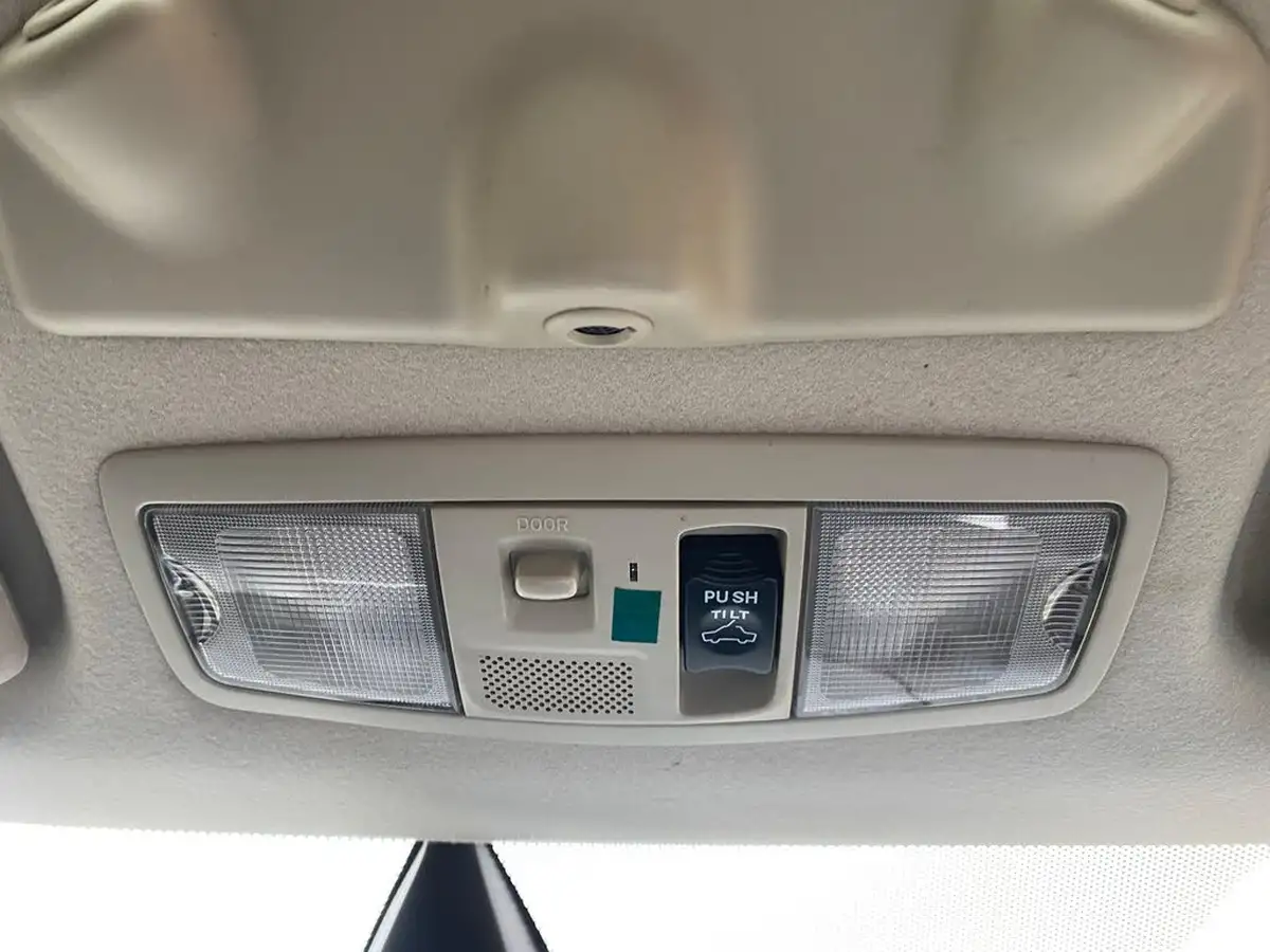 2014-mitsubishi-outlander-20-gx4h-big-29