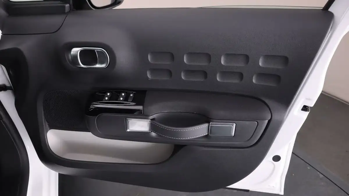 2024-citroen-c3-12-puretech-plus-83ps-big-13