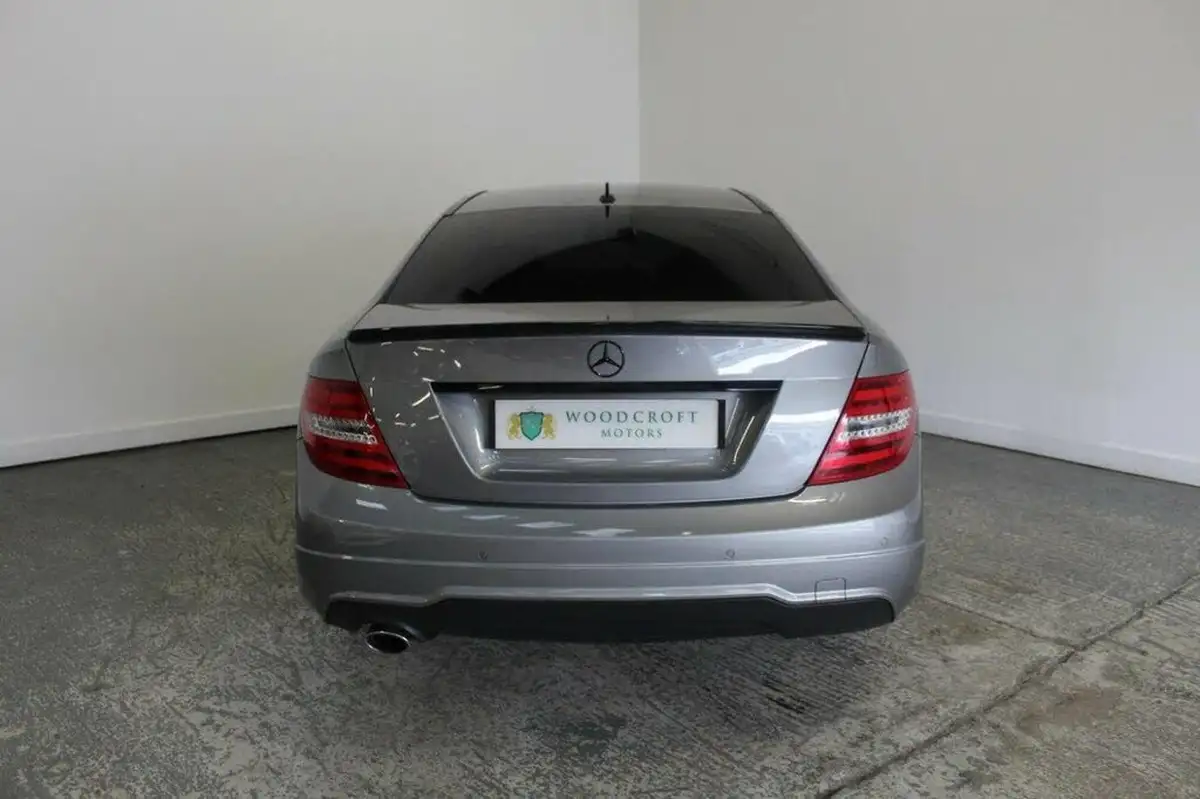 2012-mercedes-benz-c-class-21td-c220-cdi-amg-sport-168bhp-cdi-coupe-2d-7g-tronic-plus-big-9