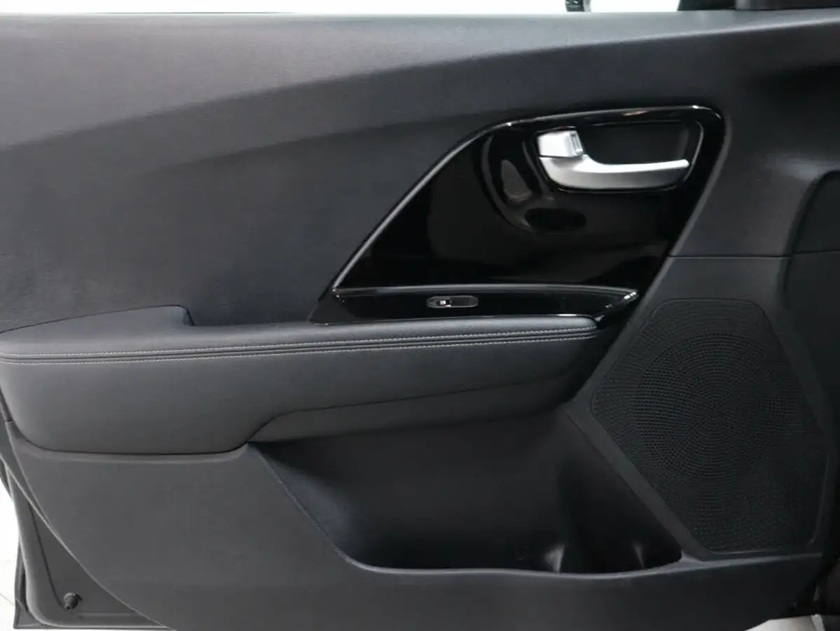 2020-kia-niro-16-gdi-3-big-46