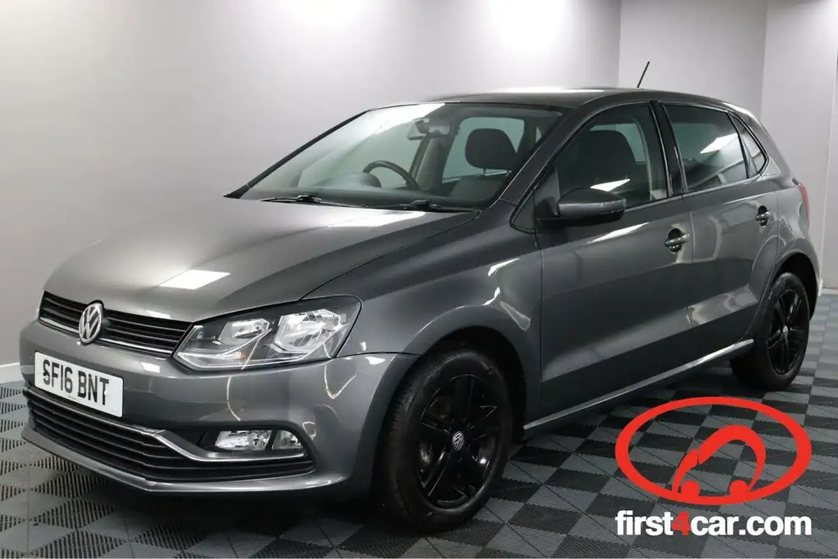 2016-volkswagen-polo-12-tsi-match-5d-big-0