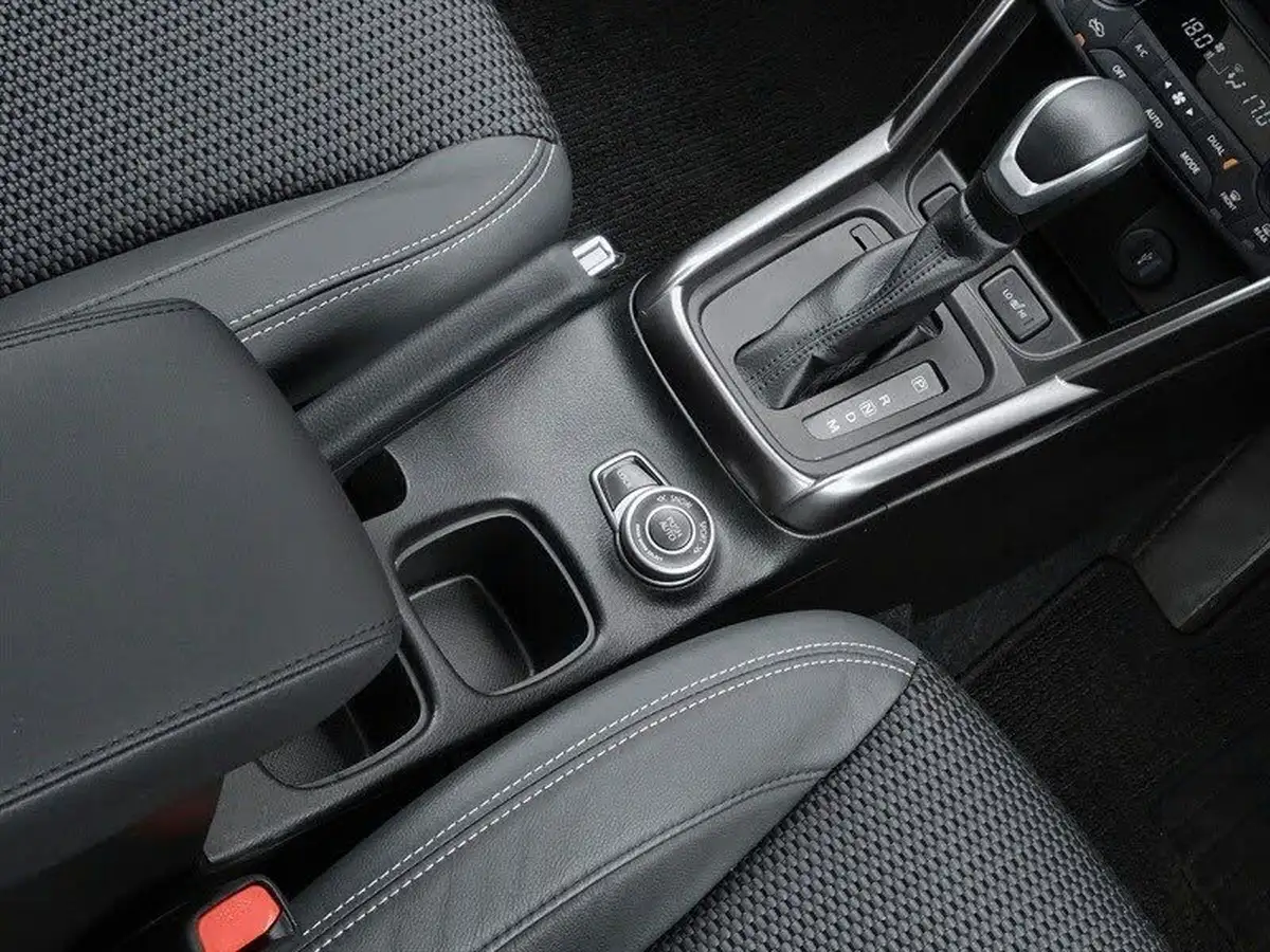 2024-suzuki-s-cross-15-ultra-allgrip-big-25