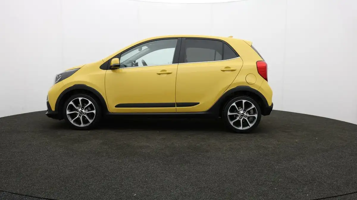 2021-kia-picanto-10-x-line-big-3