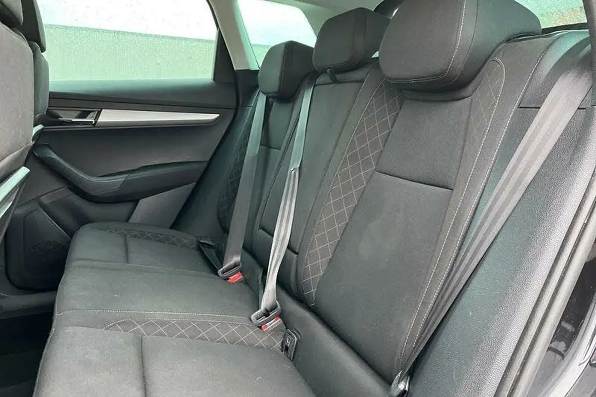 2021-skoda-karoq-15-tsi-se-technology-dsg-big-19