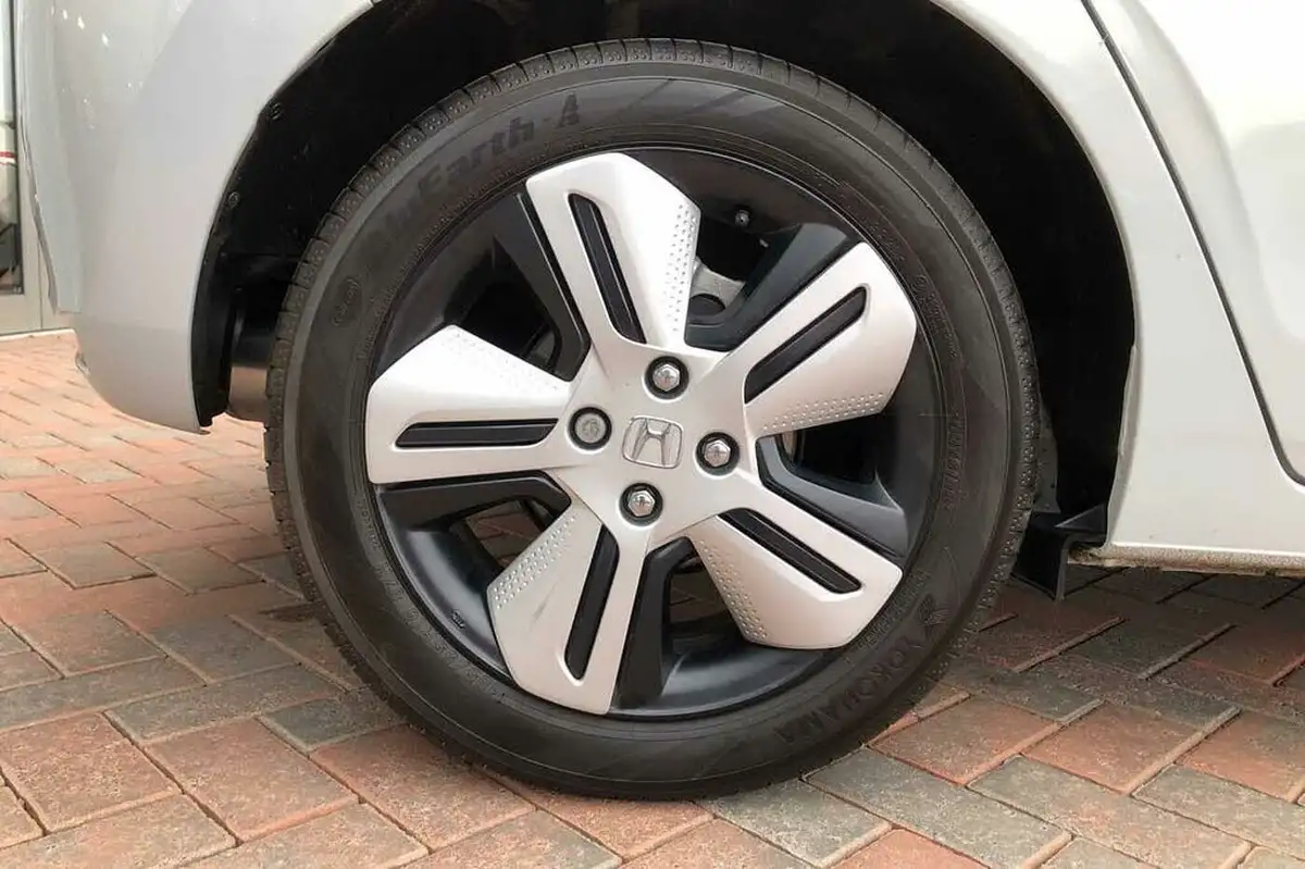 2022-honda-jazz-15-i-mmd-ex-107ps-big-29