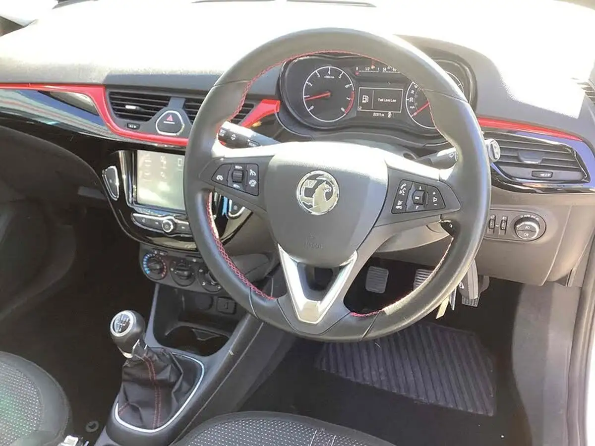 2017-vauxhall-corsa-14i-sri-vx-line-75ps-ecoflex-3d-big-6