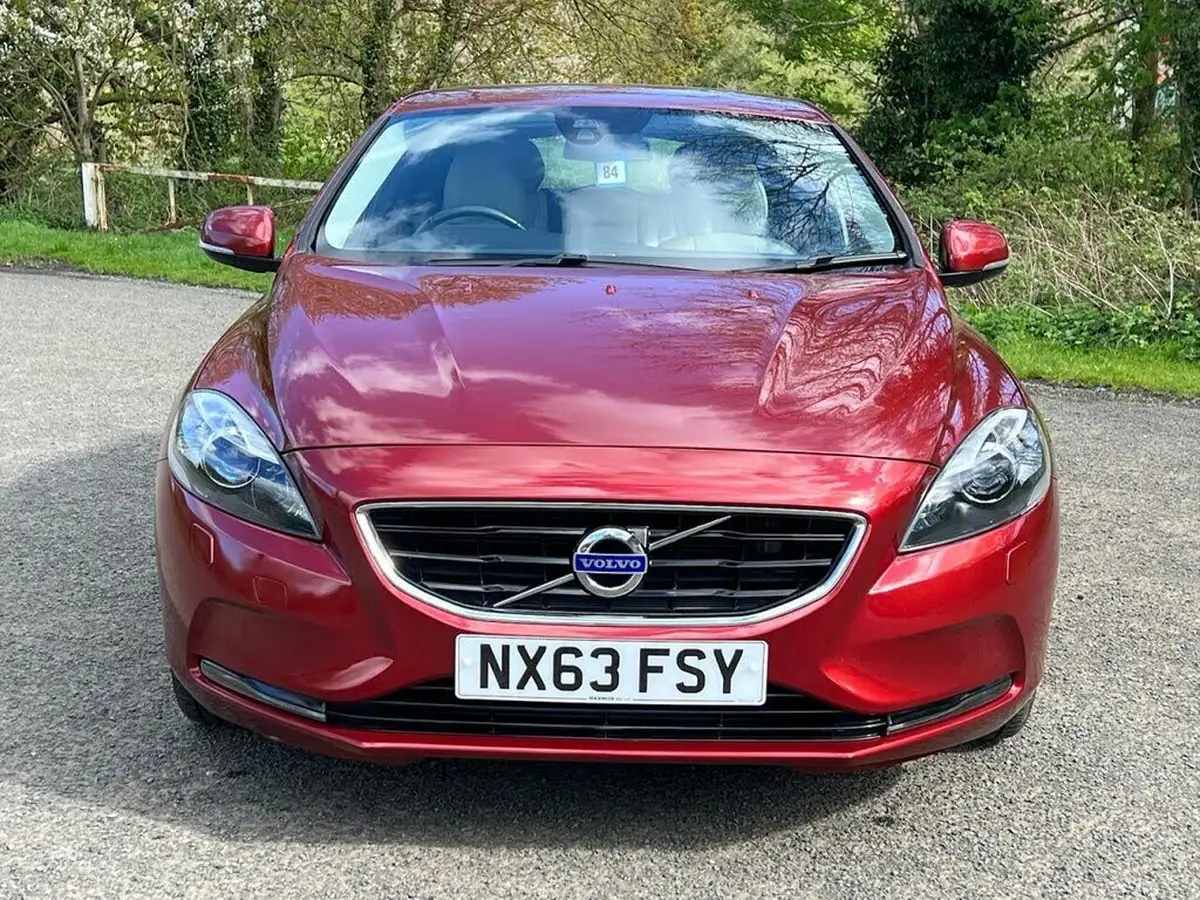 2013-volvo-v40-20td-d4-se-lux-nav-ss-big-4