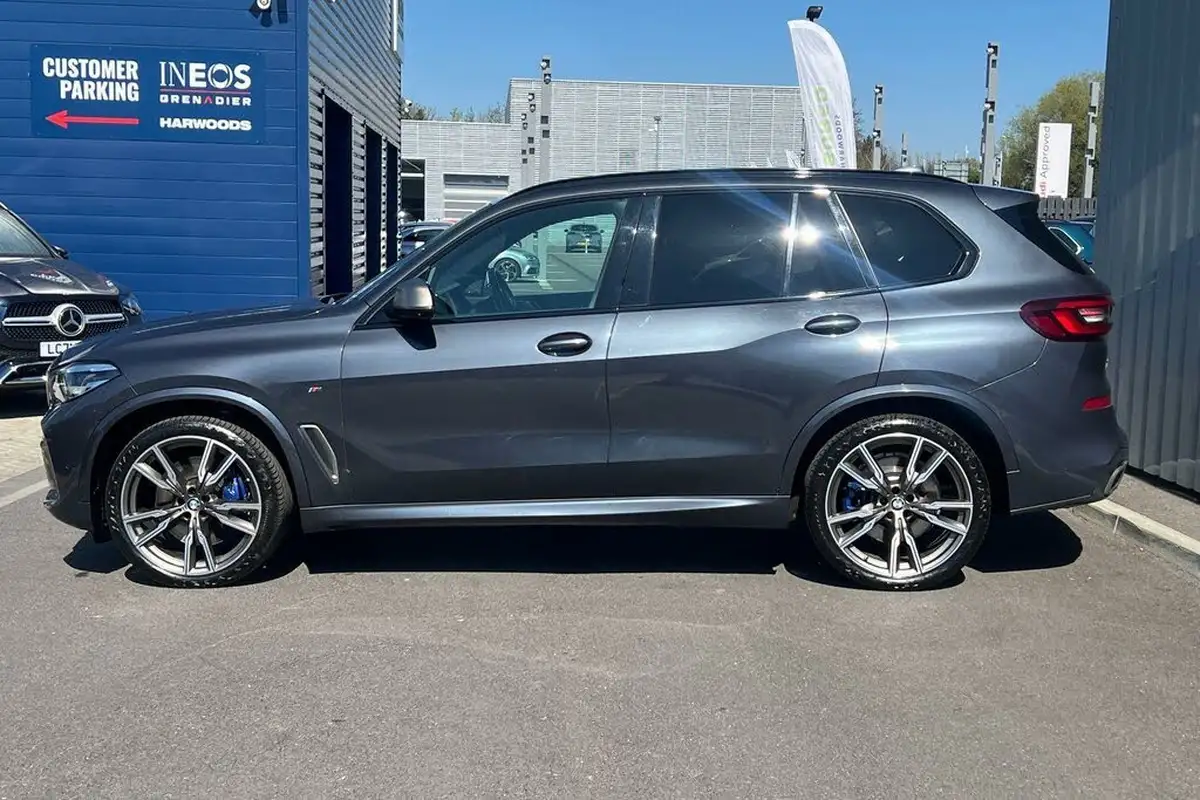 2020-bmw-x5-30td-m50d-big-9