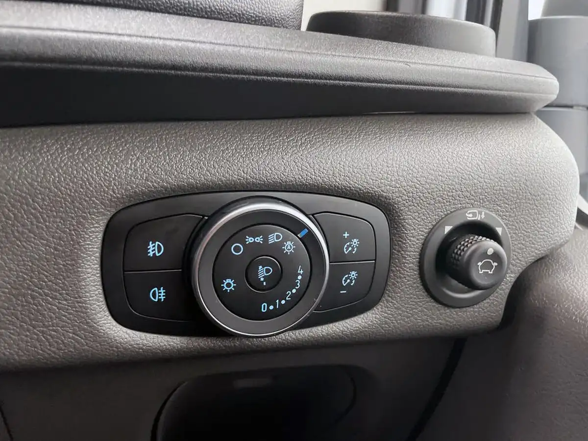 2023-ford-transit-20tdci-350-l3h2-limited-170pseu6d-rwd-panel-van-big-26