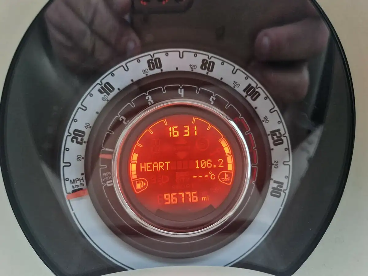 2012-fiat-500-12-lounge-ss-big-12