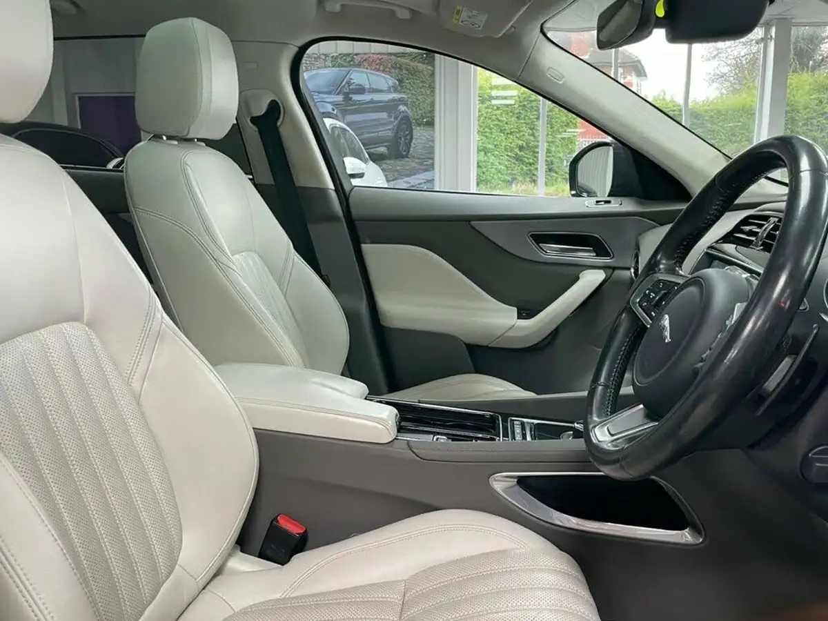 2020-jaguar-f-pace-20-i4d-portfolio-180ps-awd-auto-big-20