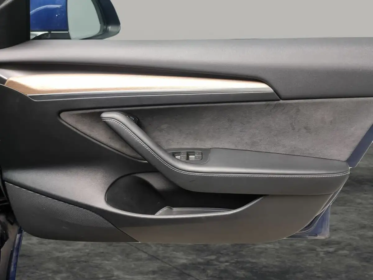 2023-tesla-model-3-e-rwd-long-range-big-30