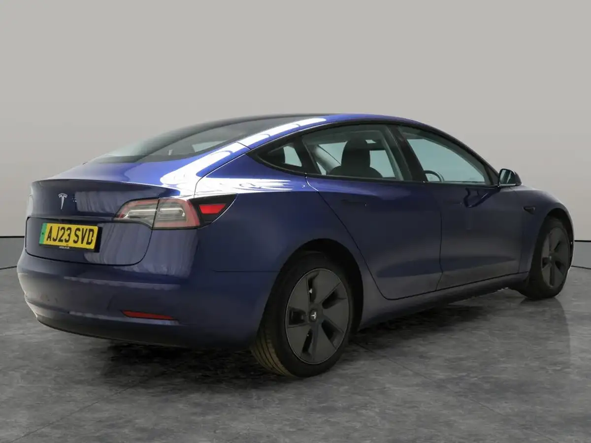 2023-tesla-model-3-e-rwd-long-range-big-11