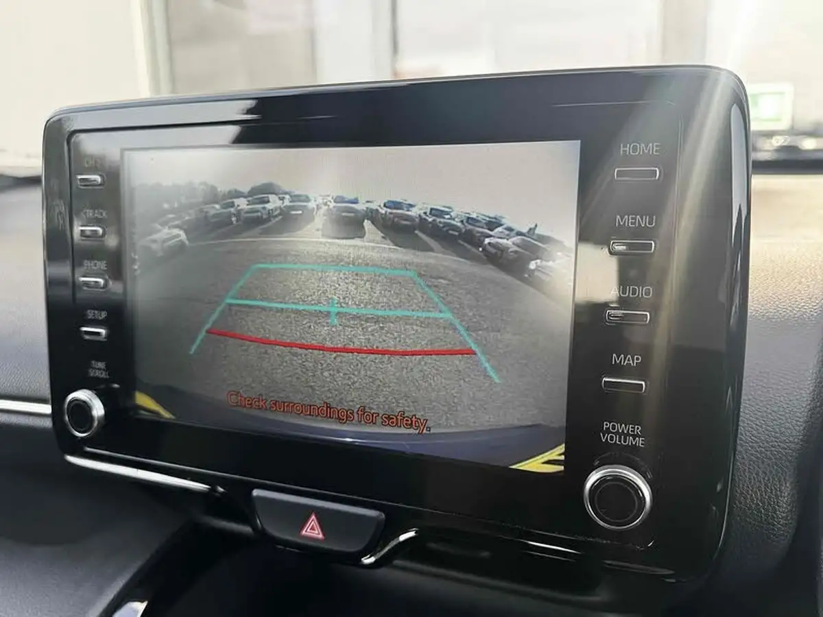 2022-toyota-yaris-15-vvt-i-design-panoramic-roof-big-35