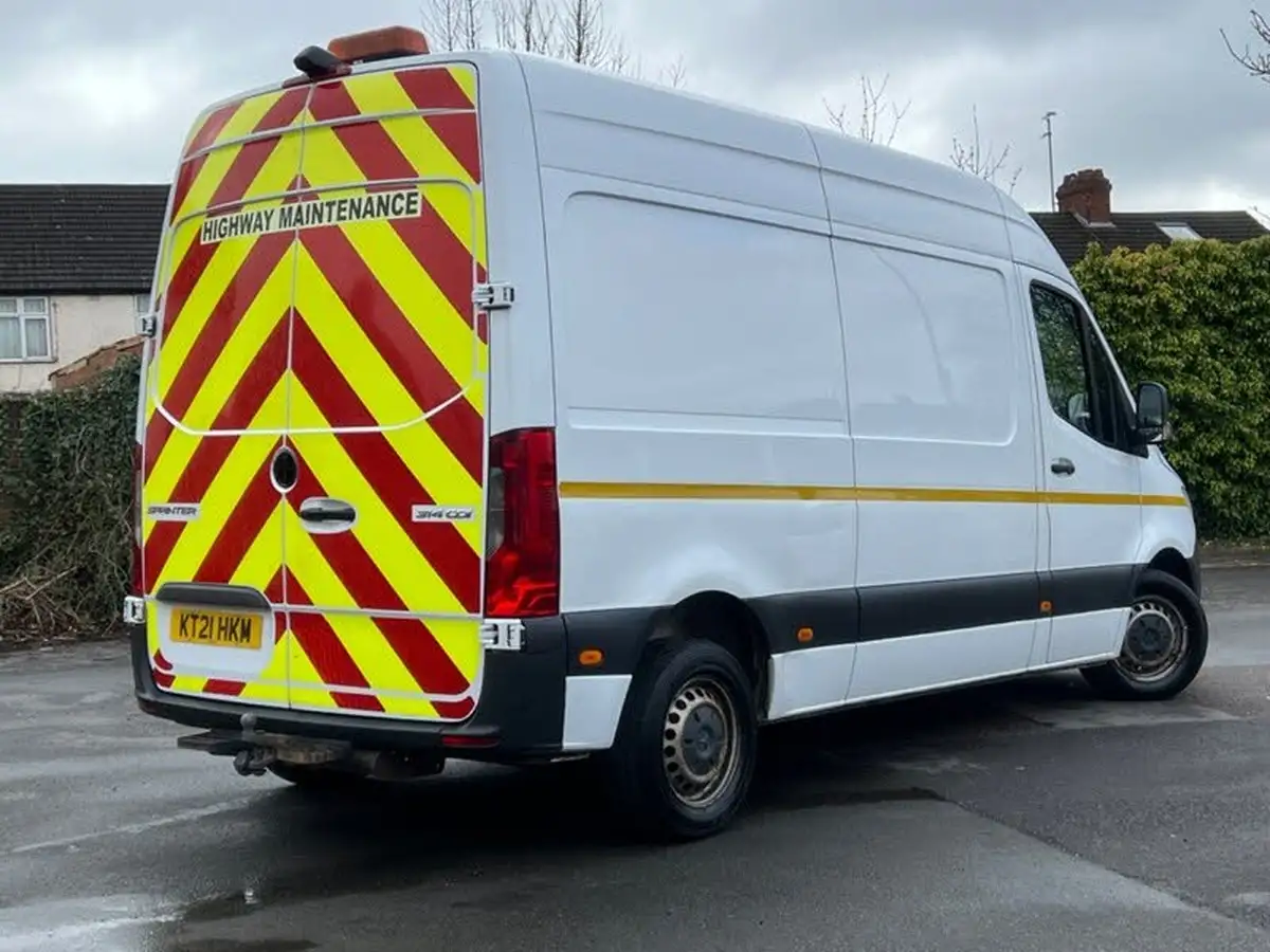 2021-mercedes-benz-sprinter-21cdi-314-l1h1-progressive-big-37