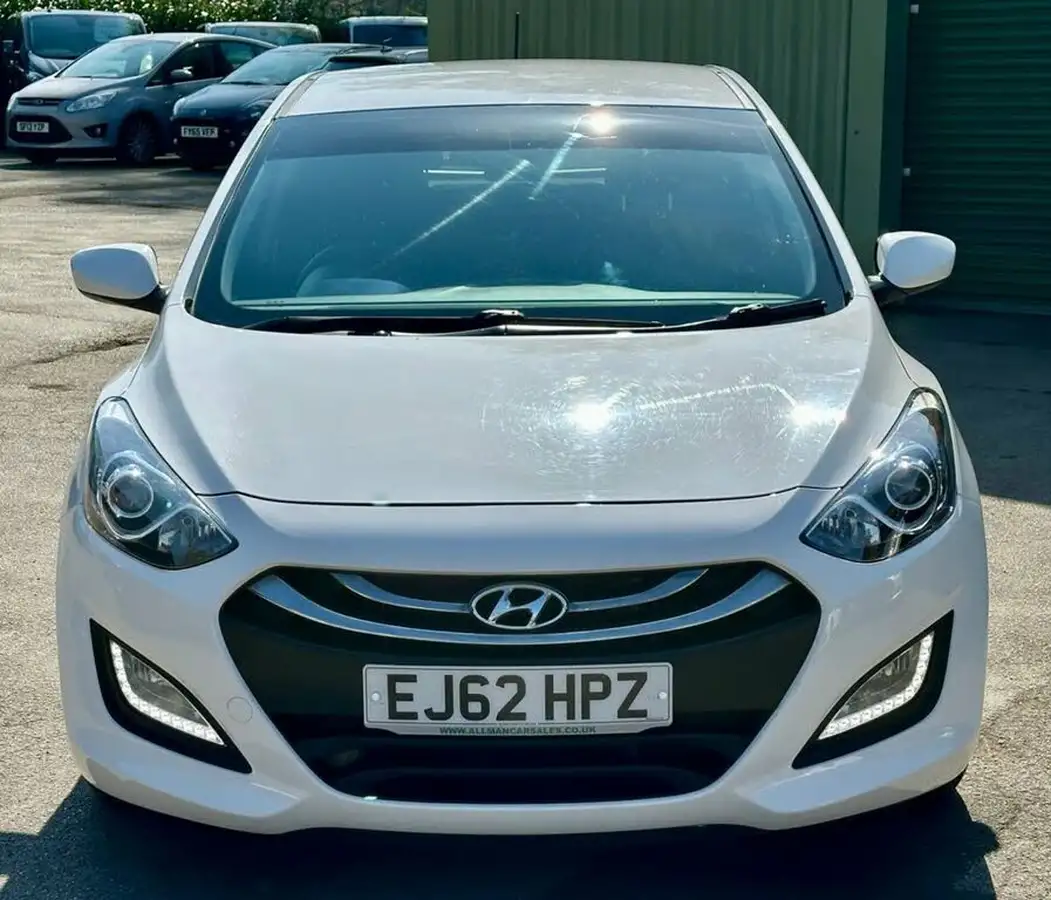 2012-hyundai-i30-16td-active-blue-drive-isg-big-33