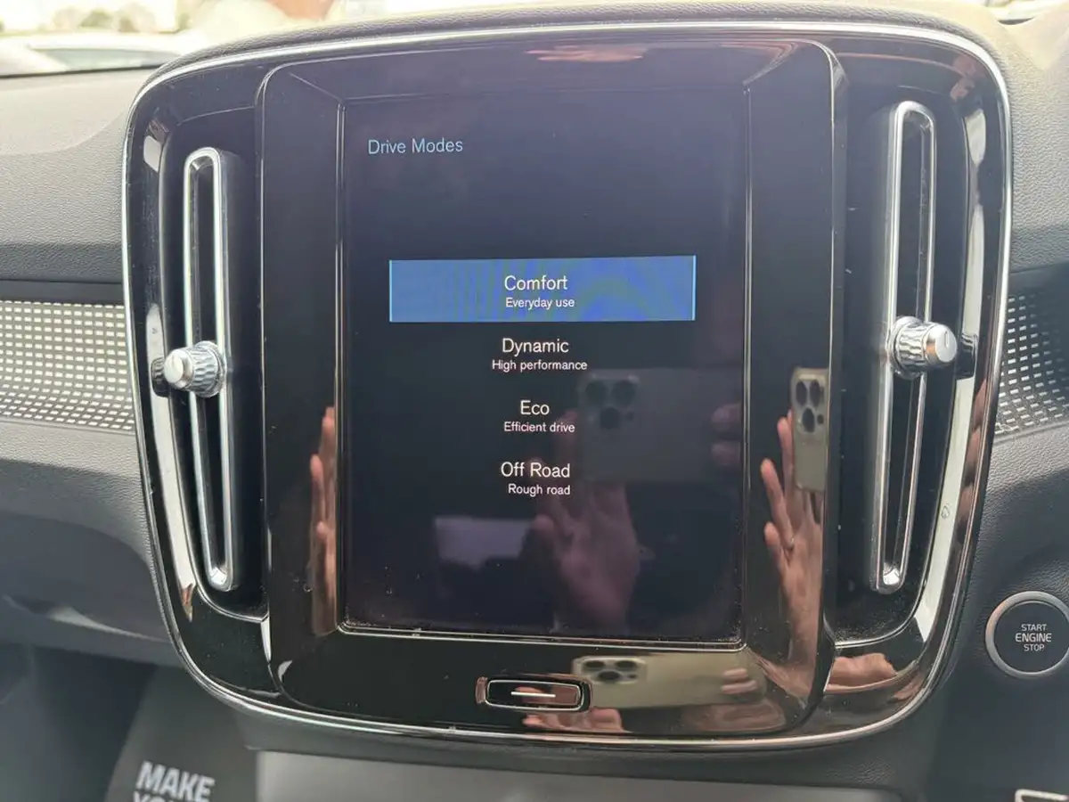 2021-volvo-xc40-20-b4-r-design-pro-194bhp-auto-big-38