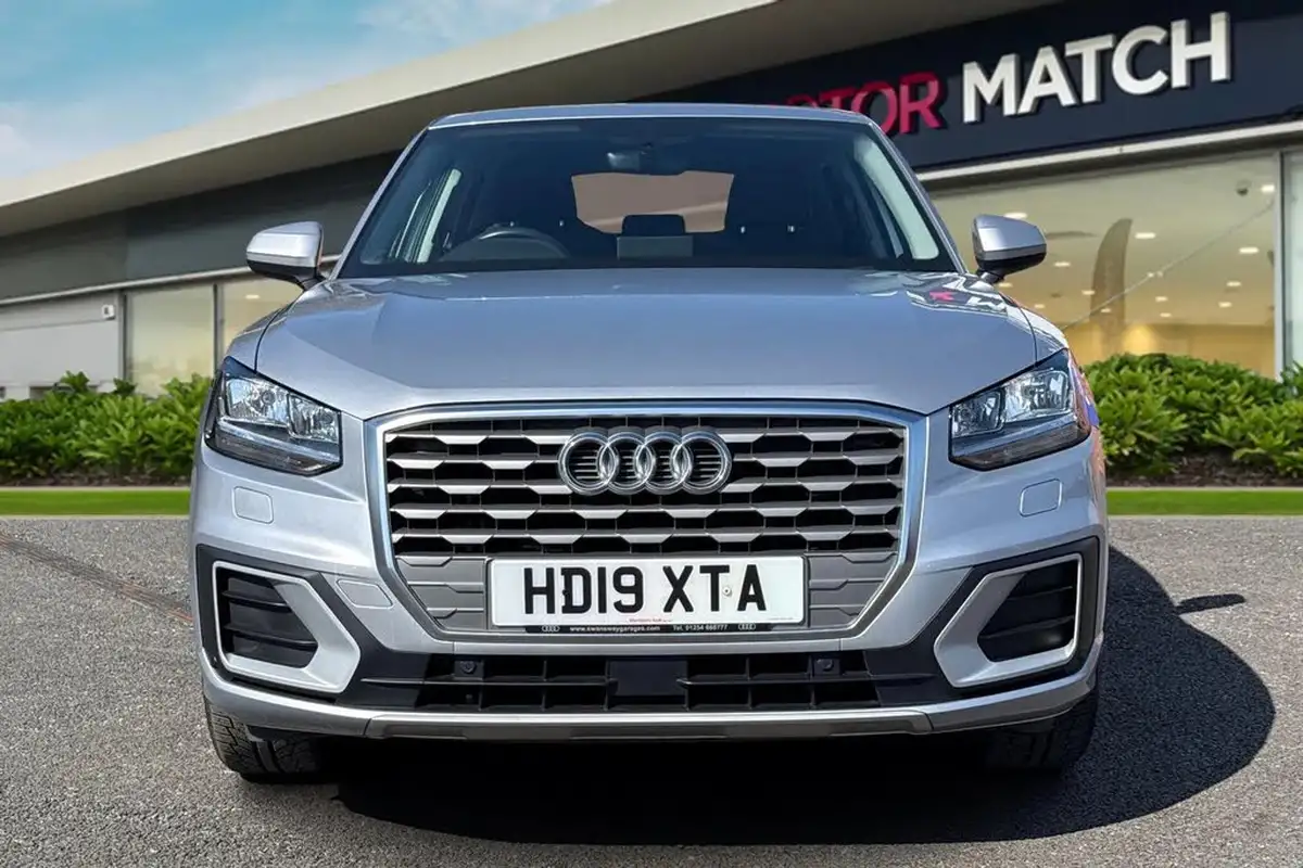 2019-audi-q2-15-35-tfsi-sport-cod-s-tronic-big-5