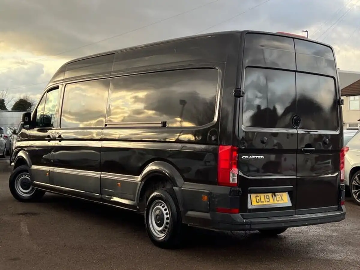 2019-volkswagen-crafter-20tdi-cr35-lwb-140pseu6-trendline-panel-van-big-30