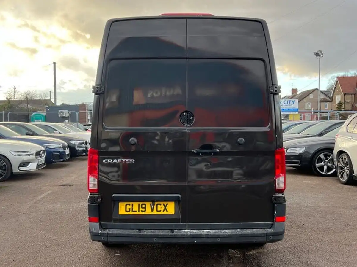 2019-volkswagen-crafter-20tdi-cr35-lwb-140pseu6-trendline-panel-van-big-3