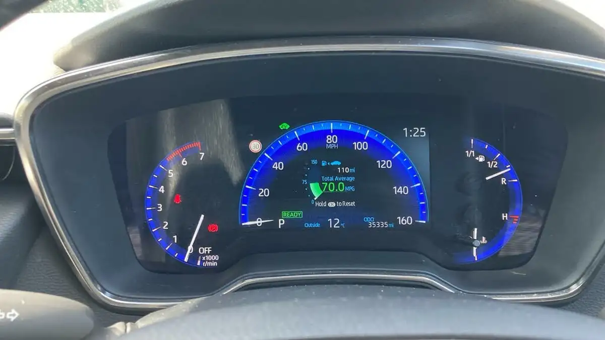 2022-toyota-corolla-18-vvt-i-icon-tech-spare-wheel-touring-sports-5d-big-8